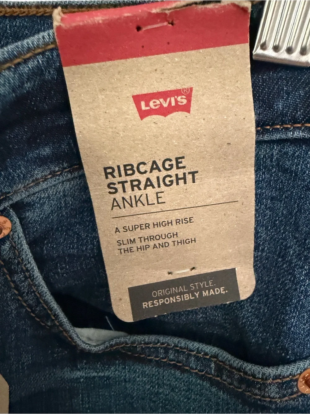 Levi's women’s Ribcage Straight Ankle